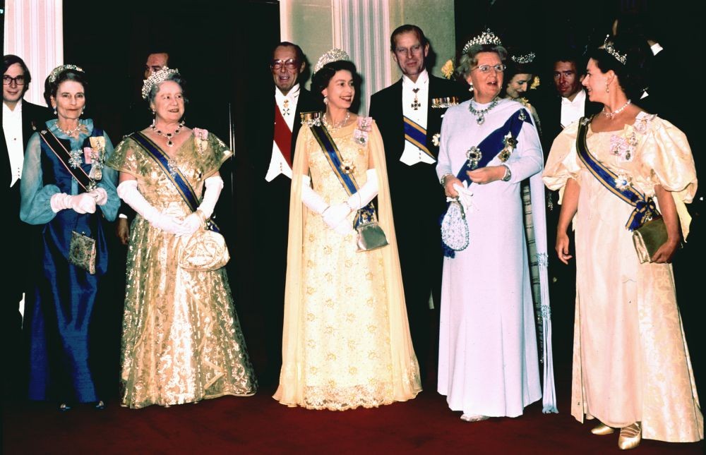 Hoe goed kent koningin Elizabeth de Oranjes eigenlijk? | Beau Monde