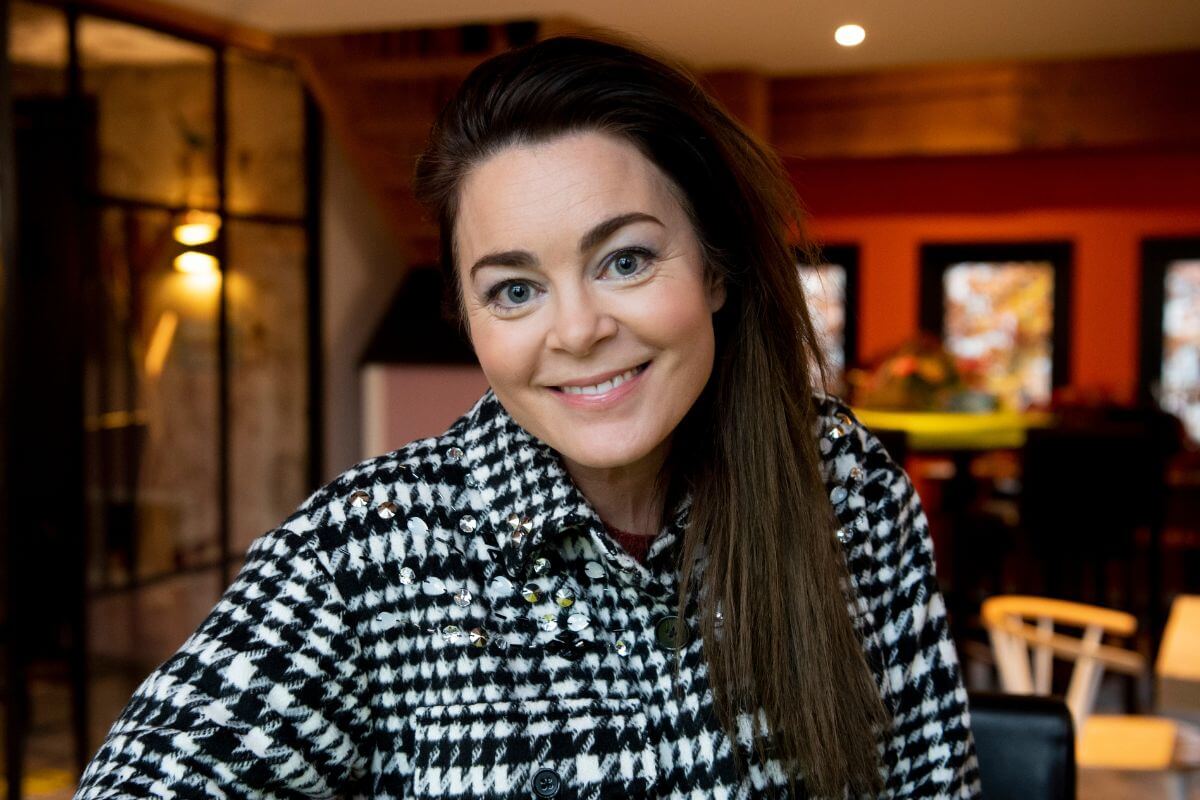 Kim-Lian van der Meij bedankt de Oranjes vriendelijk voor diner - Beau Monde